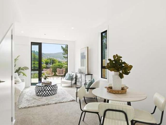 Townhouse for sale in Linden, Wellington
