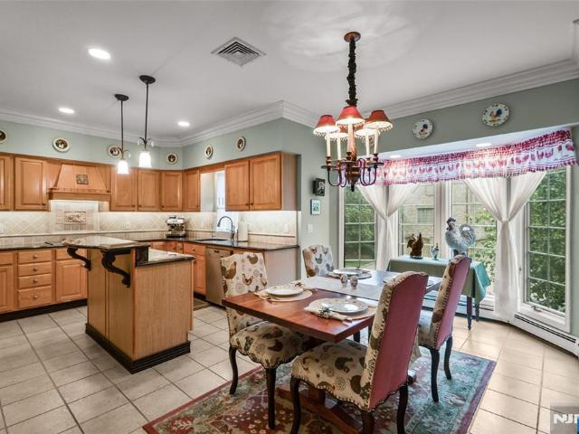 Townhouse for sale in Saddle River, New Jersey