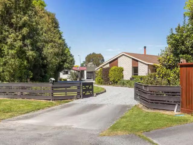 House for sale in Woodend, Canterbury