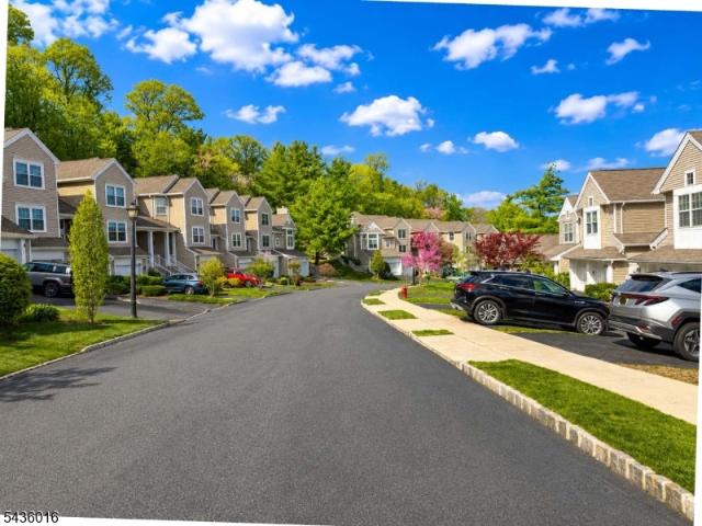 Townhouse for sale in Randolph, New Jersey