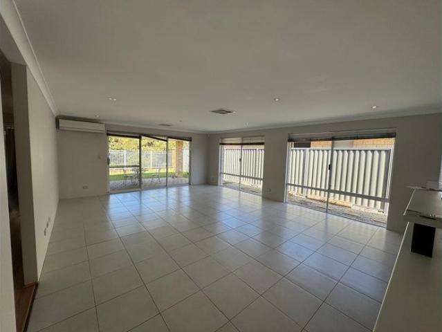 House for rent in Piara Waters, City Of Armadale
