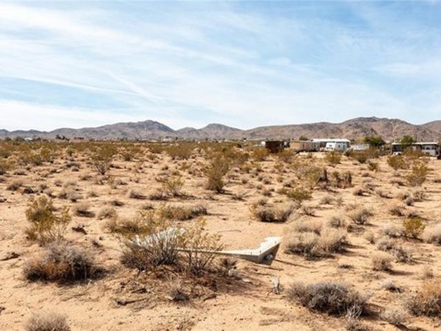 Land for sale in Landers, California
