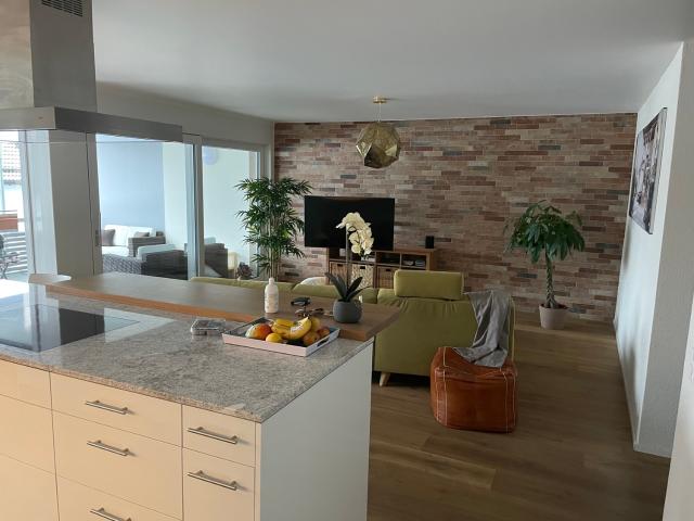 Wohnung mieten in Grüningen, Zürich