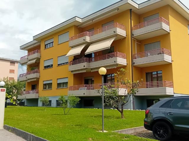 Apartment mieten in Caslano, Distretto di Lugano