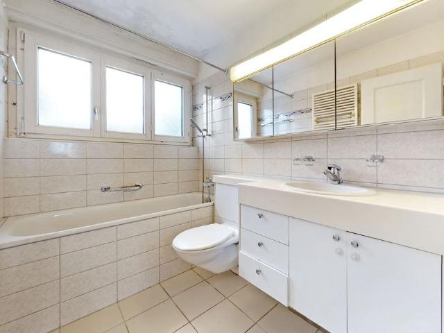 Apartment mieten in Einigen, Zürich