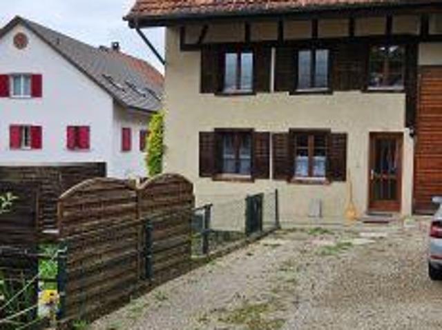 Bauernhaus mieten in Obermumpf, Aargau