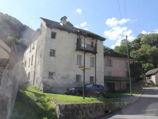 Haus kaufen in Acquarossa, Tessin