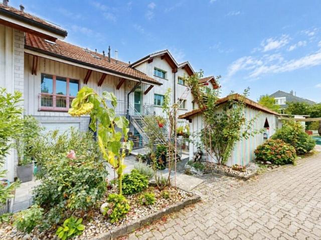 Maisonette kaufen in Wallisellen, Bezirk Bülach