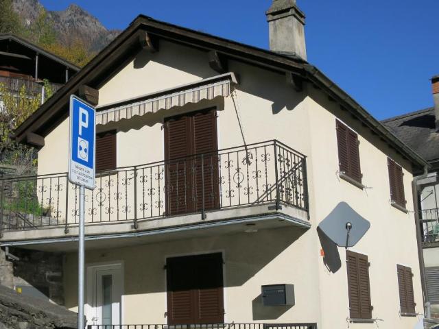 Einfamilienhaus kaufen in Grono, Graubünden
