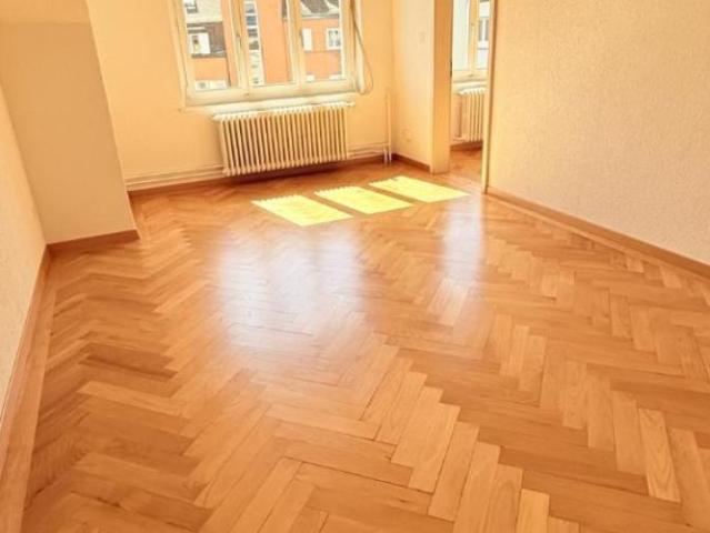 Apartment mieten in Einigen, Zürich