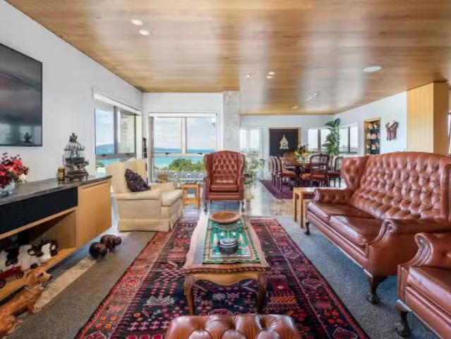 House for sale in Paremoremo, Oroua County