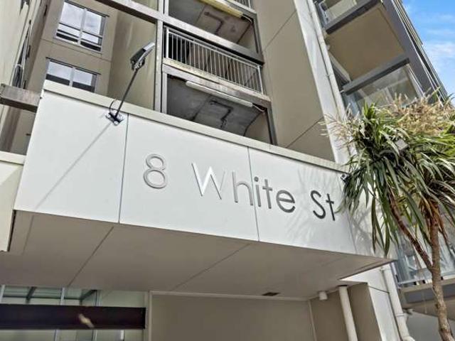 Apartment for sale in Auckland, Oroua County