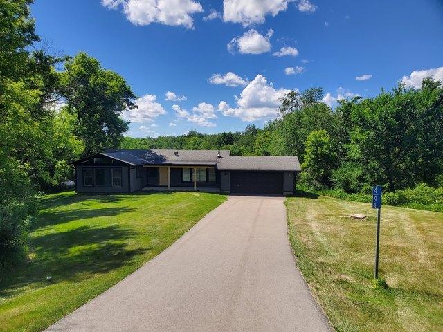 House for sale in Apple River, Illinois