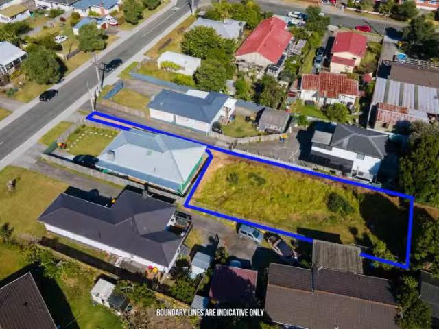 House for sale in Oratia