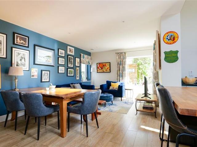 Detached House for sale in Salthill, Gaillimh