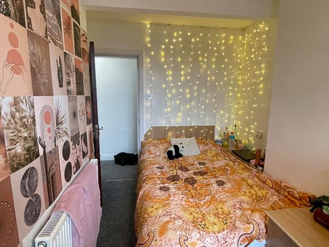 Apartment for rent in Beckett Park, Burley