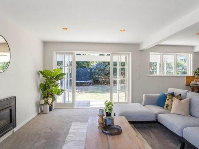 Apartment for rent in Northcote, Kaipātiki