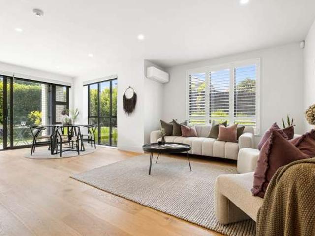 Townhouse for sale in Onehunga
