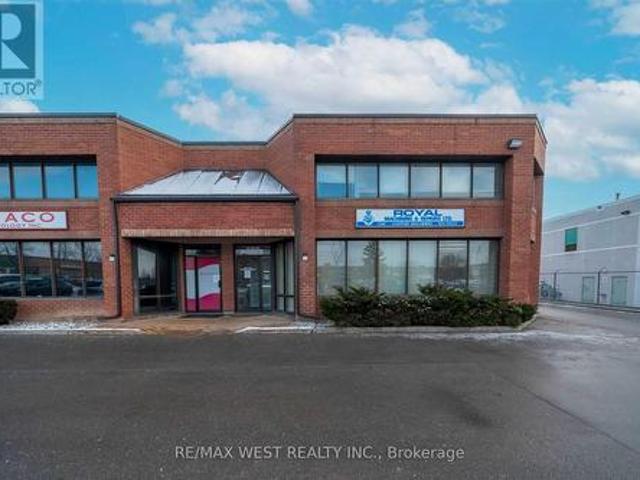 Commercial for rent in York, Ontario