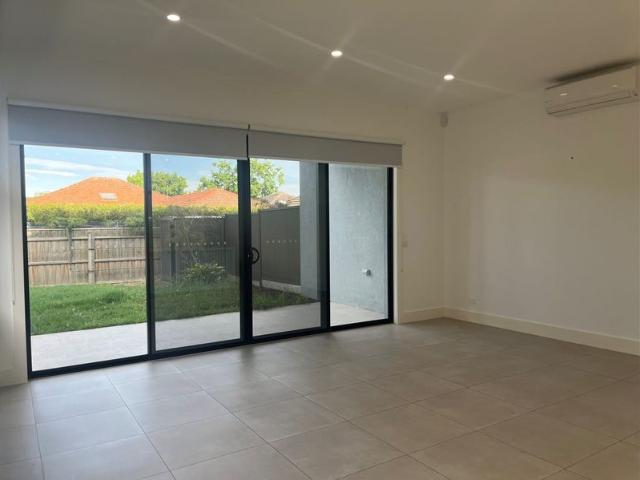 Townhouse for rent in Camerons Creek, Victoria