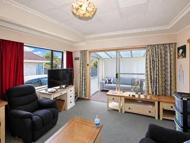 Townhouse for sale in Otakou