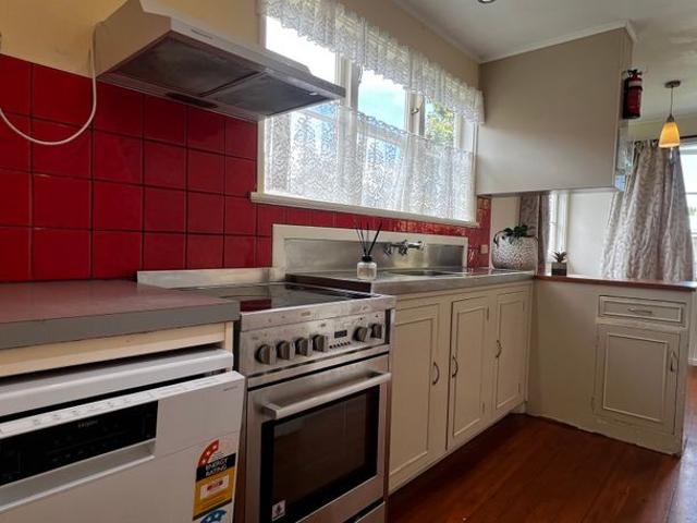 House for rent in Point England, Maungakiekie-Tāmaki
