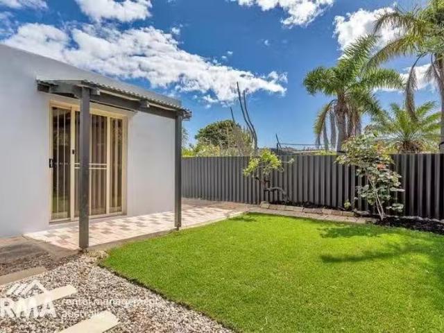 House for rent in Waikiki, Western Australia