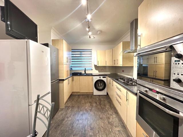 Apartment for rent in London Borough of Ealing, Greater London