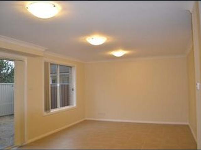Townhouse for rent in Sydney, New South Wales