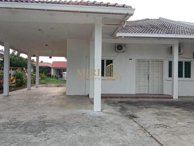 Residential House for sale in Miri, Bahagian Miri