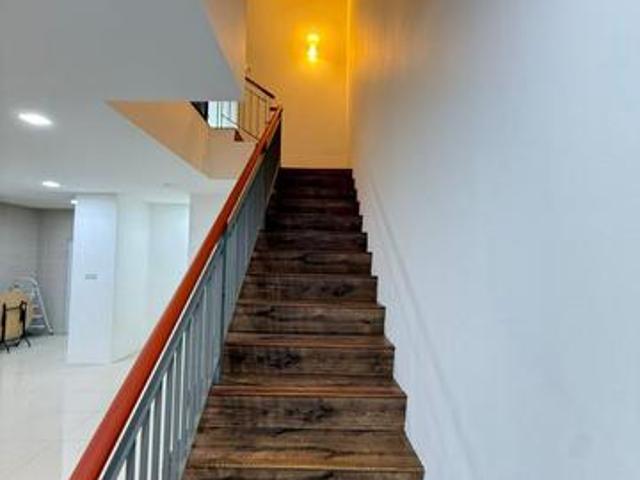 Terraced House for rent in Kuching