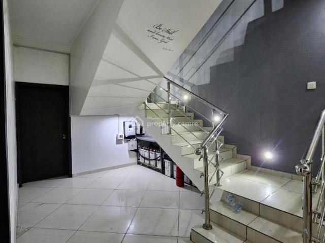 Duplex for sale in Eti Osa, Lagos