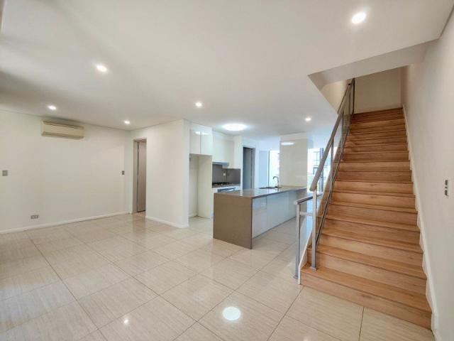 Townhouse for rent in Sydney, New South Wales
