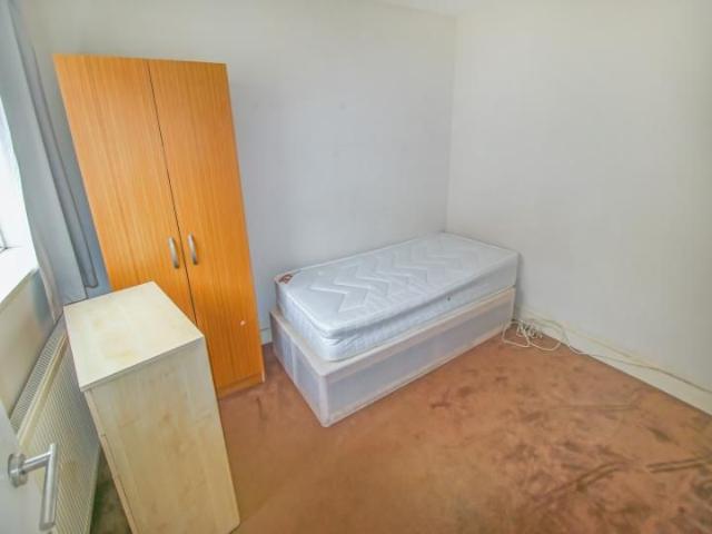 House for rent in London Borough of Ealing, Hanwell