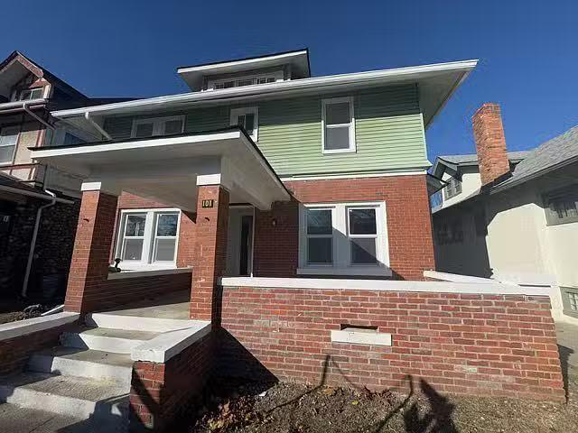 House for rent in Highland Park