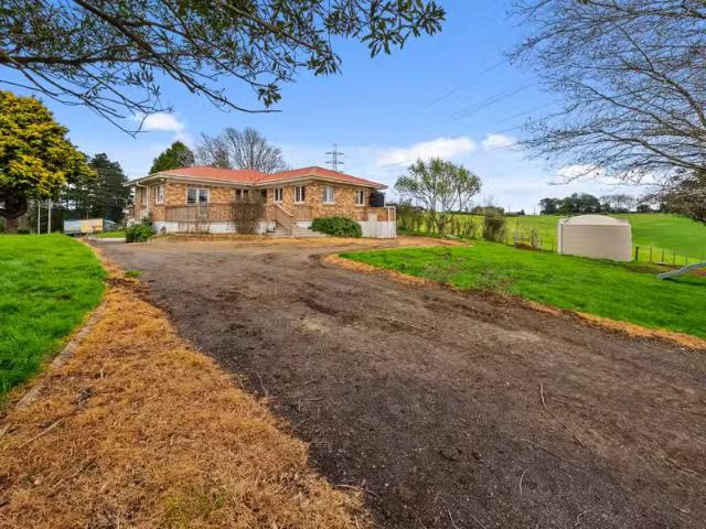 House for rent in Awhitu