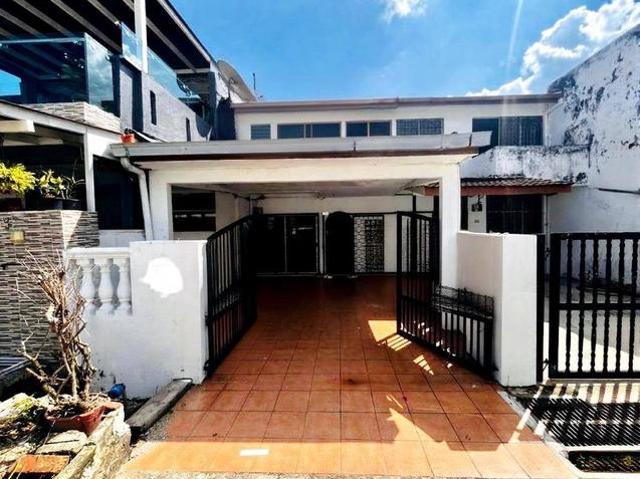 Terraced House for sale in Country Heights Damansara, Kuala Lumpur