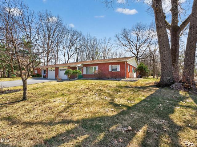 Townhouse for sale in Saratoga, New York