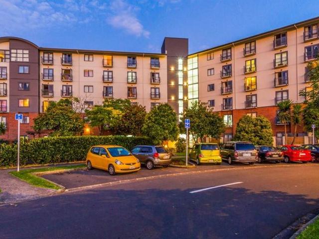 Apartment for rent in Waitākere, Waitākere Ranges
