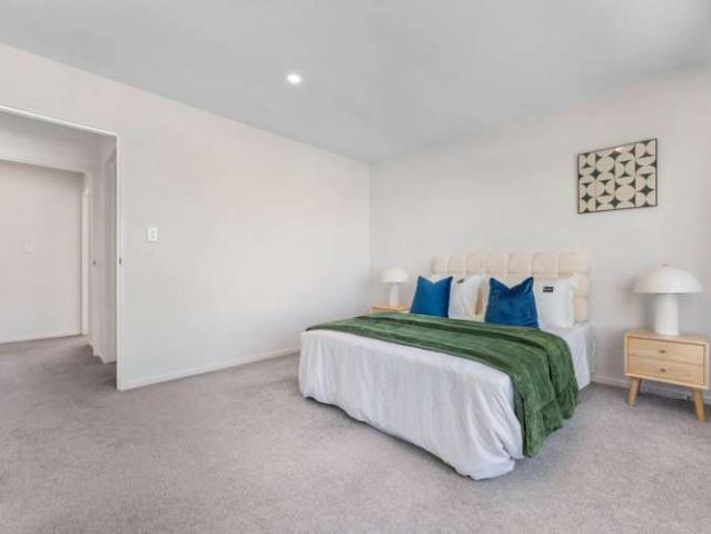 Townhouse for sale in Paremoremo