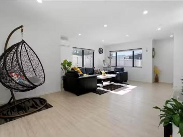 House for sale in Papakura