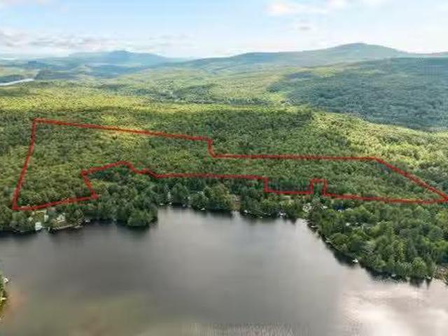 House for sale in Memphrémagog, Quebec