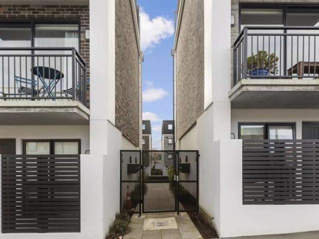 Apartment for sale in Matata, Wellington