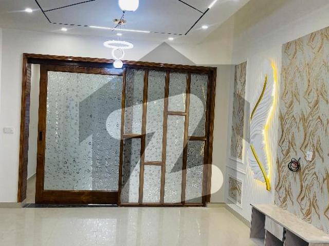 House for sale in Faisalabad, Islamabad Capital Territory