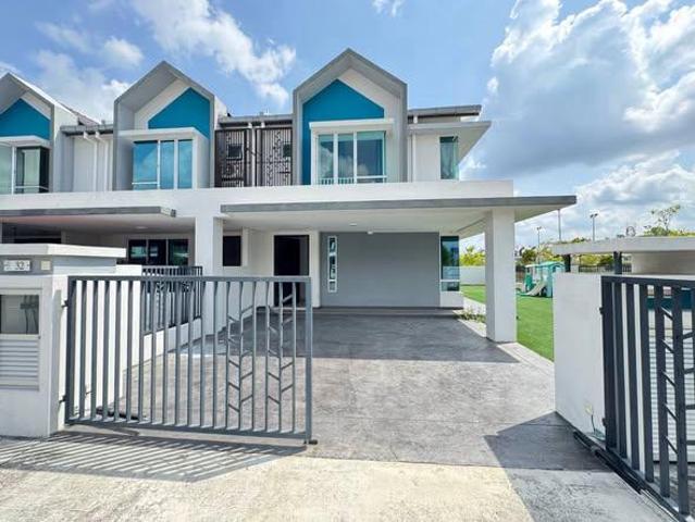 Terraced House for sale in Tanjong Sepat, Selangor