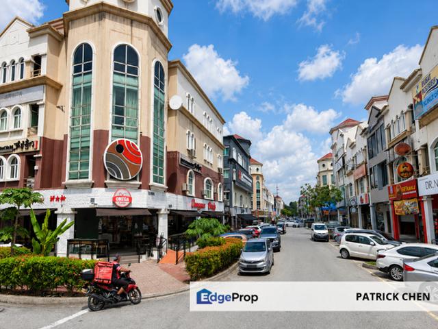 Shop for sale in Petaling, Damansara Damai