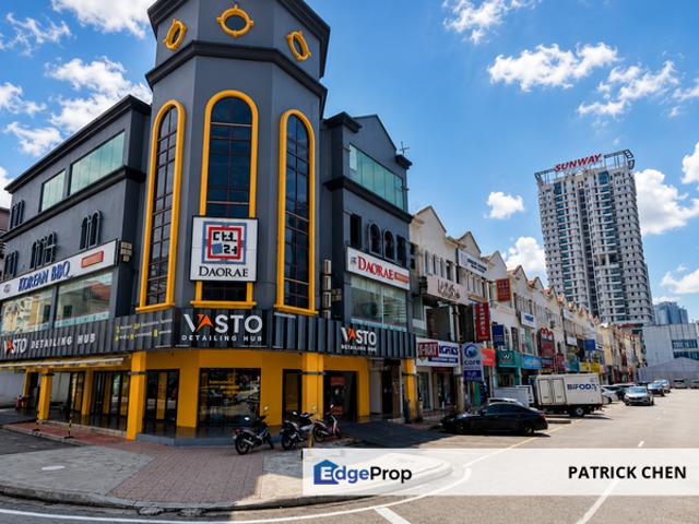 Shop for sale in Petaling, Damansara Damai