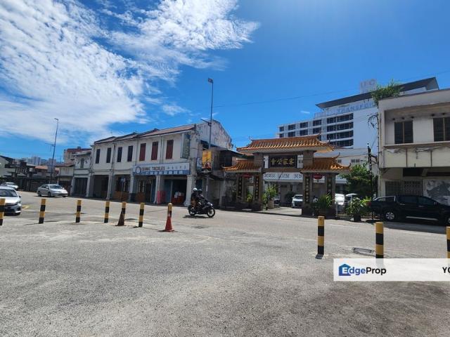 Shop for sale in Malaka