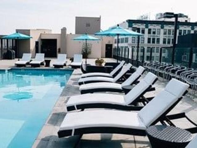 Apartment for rent in Canoga Park, California