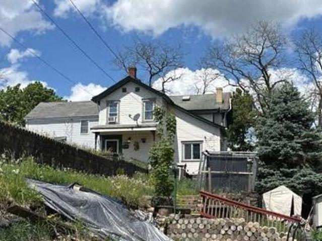 House for sale in Elizabeth, Pennsylvania